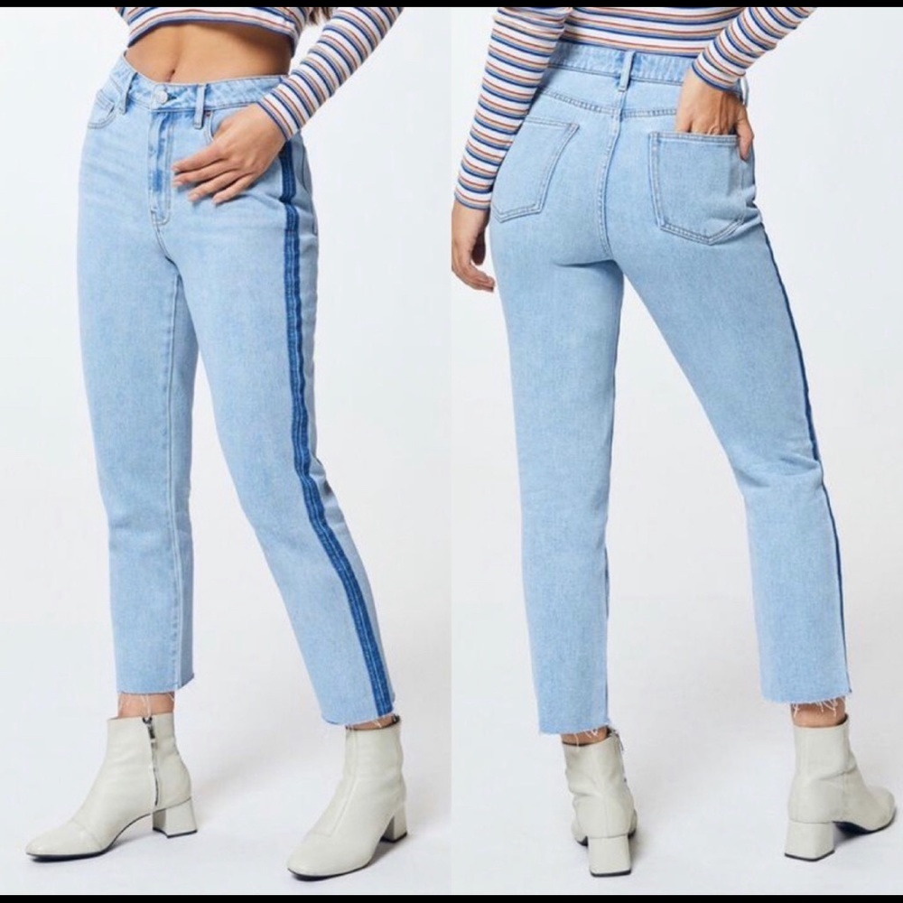PacSun Mom Jeans Size 23 in EUC